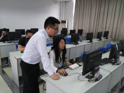 深圳微軟技術(shù)中心與北京理工大學(xué)珠海學(xué)院攜手共建培訓(xùn)基地，共育計(jì)算機(jī)技術(shù)英才